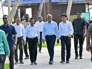 ޝަންގްރި-ލާ ރިސޯޓް އަލުން ހުޅުވުމަށްޓަކައި ކުރެވެމުންދާ ތައްޔާރީތައް ރައީސުލްޖުމްހޫރިއްޔާ ޑރ. މުޙައްމަދު މުޢިއްޒު ބައްލަވާލެއްވުން