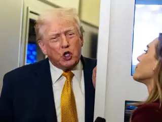 އީރާންއާ ދެކޮޅަށް ކުރާ ހަނގުރާމަ އިން އެމެރިކާ މޮޅުވާ ކަމަށް މީޑިއާ ތަކުން ނުބުނާތީ ޓްރަމްޕް ރުޅިގަދަ ވެއްޖެ، ވިދާޅުވީ އީރާން މުޅިން ބަލިވެއްޖެ ކަމަށް 