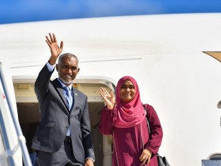 The President and First Lady departed on an unofficial visit to Singapore