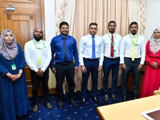 The Vice President meets council members of L. Kalaidhoo Island