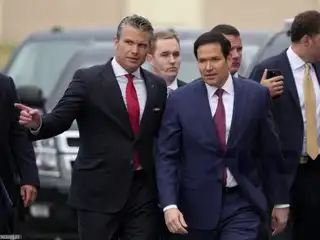 ރޫބިއޯ އާއި ހެގްސެތު ދިރިއުޅުއްވާ އަސްކަރީ މަަރުކަޒެއްގެ މަތިން ޑްރޯން ތަކެއް އުދުހުމާ އެކު، ބިރުވެރިކަން ބޮޑު ވެއްޖެ 