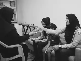 ފުލުހުން ހިންގި ހޭލުންތެރި ކުރުމުގެ ޕްރޮގްރާމެއްގެ ތެރެއިން. 