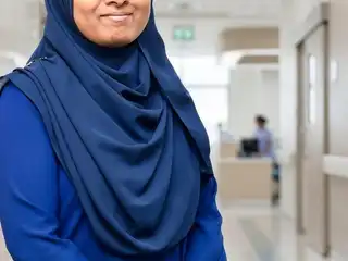 Dr. Altaf Adnan Ismail is a breast cancer surgeon.