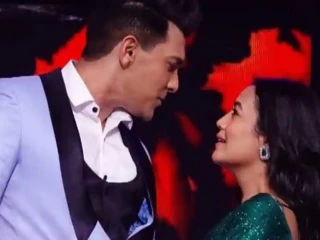 ނޭހާ ކައްކަރު އާއި އަދިތްޔާ ނާރާޔަން