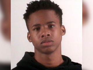 19 އަހަރުގެ ޒުވާން ޓޭ-ކޭ