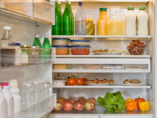 ގިނަ ދުވަހަށް ތާޒާކަންމަތީ ފްރިޖްގައި ތަކެތި ރައްކައުކޮށްފައި ބެހެއްޓޭނެ ގޮތެއް