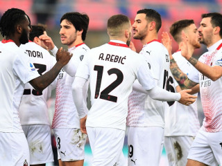 ބޮލޯނިއާ އާއި މިލާން ބައްދަލުކުރި މެޗުގެ ތެރެއިން: މި މެޗުން މިލާން މޮޅުވީ 2-1 ން