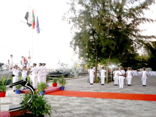 Flag-hoisting ceremony held on the occassion of the Coast Guard\'s 40th anniversary