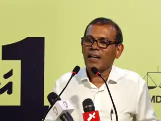 My responsibility is very clear, and that is to change this administration: Nasheed