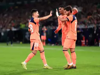 ބާސެލޯނާ އިން ލީޑު ފުޅާކުރި މެޗުގައި ޓޮރޭސް ހެޓްރިކް ހަދައިފި