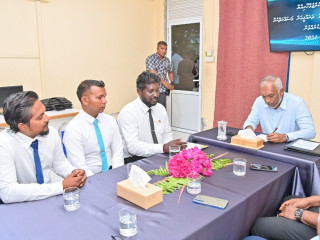 The president met members of HDh. Nellaidhoo council and WDC on Monday