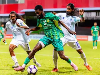 ކަޕް ވިނާސް ކަޕްގައި ނިއު ރޭޑިއަންޓް އާއި މާޒިޔާ ބައްދަލުކުރި މެޗުގެ ތެރެއިން