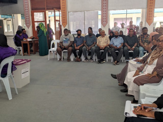 People at Hithadhoo Sharafuddin School 