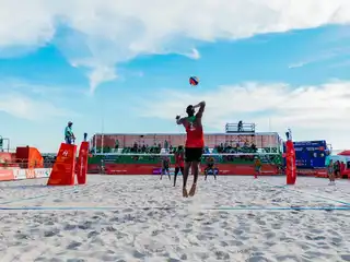 އޭޝިއަން ގޭމްސް: ފަހު މެޗުގައި ޤައުމީ ފިިރިހެން ބީޗު ވޮލީ ޓީމުން ބަންގްލަދޭޝްއާ ދެކޮޅަށް ރަނގަޅު ވާދައެއްކޮށްފި 
