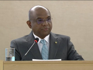 ފޮރިން މިނިސްޓަރ އަބްދުﷲ ޝާހިދު