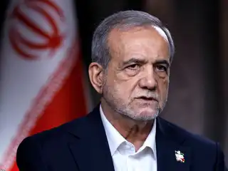 އެމެރިކާގެ އަމާޒު ތަކަށް ހަމަލާ ދޭނަން، ޤައުމުގެ ދިފާއުގައި މި ތިބީ މަރުވާން ވެސް ތައްޔާރަށް: އީރާންގެ ރައީސް ޕެޒެޝްކިއާން