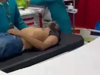 އެމްޑީޕީ ކުއްލި ހަރަކާތް: ފުލުހުންގެ ކަރަންޓް މުގުރުން ބައިވެރިއެއް ގައިގައި ޖެހުމުން ފިޓް ޖެހިގެން އައިޖީއެމްއެޗްގައި ފަރުވާ ދެނީ