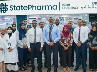 Senior officials of the State Pharmaceutical and Medical Supply Corporation Limited attend a ceremony held to inaugurate the company’s pharmacy at IGMH.