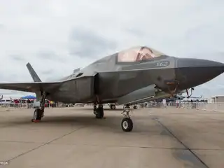 އީރާނުން އެމެރިކާގެ އެފް-35 ފައިޓަރ ޖެޓަކަށް ހަމަލާދީފި