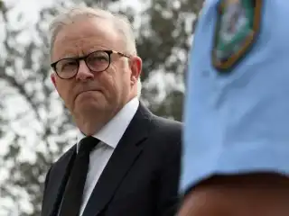 އޮސްޓްރޭލިއާގެ ބޮޑު ވަޒީރު އެންތަނީ އަލްބަނީސް