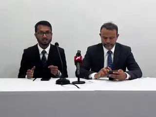 ރެެފަރެންޑަމް ބިލު ތަސްދީޤުކުރަން ޖެހޭ މުއްދަތު ފާއިތުވެފައިވާތީ ބިލު ބާތިލުކަމަށް ކަނޑައަޅައިދޭން ސުޕްރީމް ކޯޓުގައި އެދިއްޖެ