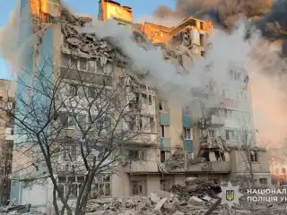 ރަޝިޔާއިން ޔޫކްރެއިން ގެ ޓެރްނޯޕިލް އަށް ދިން ވައިގެ ހަމަލާ އެއް ގައި 26 މީހުން މަރުވުން