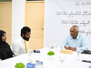 The president met the island council and WDC members of Kandoodhoo on Wednesday