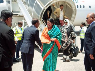 Speaker Nasheed welcomes foreign delegates