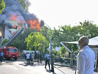 President Muizzu observed the scene as fire broke out at three government ministries today.