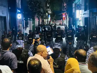 އަންގާރަ ދުވަހު އެމްޑީޕީން ކުރިއަށް ގެންދިޔަ މުޒާހަރާގެ ތެރެއިން.