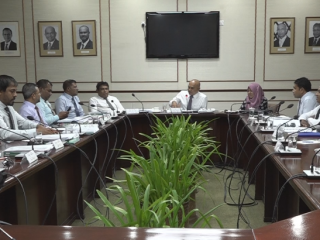 އިގްތިސާދީ ކޮމިޓީގެ ތެރެއިން