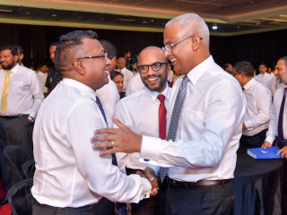 ރައީސުލް ޖުމްހޫރިއްޔާ ިއިބްރާހިމް މުހައްމަދު ސޯލިހާއި ޑީއާރުޕީގެ ލީޑަރ އަބްދުﷲ ޖާބިރު