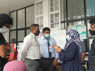 މެމްބަރު އިކްރާމް ދަރުބާރު ގޭގައި އެ ފަރާތާއި ބައްދަލުކުރައްވަނީ