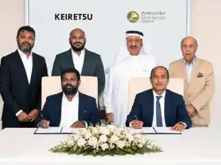 ގަލްފް ހޮޓެލްސް ގްރޫޕުން އިންޑިއާ ކަނޑުގެ ސަރަހައްދުގައި ކުރިއަށްގެންދާ ފުރަތަމަ އިންވެސްޓްމަންޓްގެ ގޮތުގައި، ދިވެހިރާއްޖޭގައި މަތީ ފަންތީގެ ލަގްޒަރީ ރިސޯޓެއް ތަރައްގީކުރުމުގެ މަސައްކަތް އެ ކުންފުނިން ބާރުސްޕީޑުގައި ކުރިއަށް ގެންދާކަމަށް ވަނީ ބުނެފައި