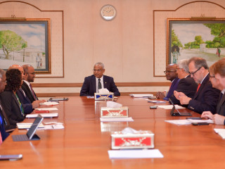 ވޯލްޑް ބޭންކުގެ ވަފްދާއި އެކު ރައީސް ސޯލިހު ބޭއްވެވި ބައްދަލު ކުރުމުގެ ތެރެއިން