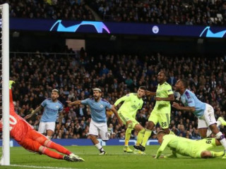 ޗެމްޕިއަންސް ލީގުގައި ސިޓީއިން ޑައިނެމޯ ބަލިކޮށްފި