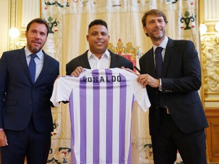 ރޮނާލްޑޯ ހިންގާ ރެއާލް ވަލަޑޮލިޑްގެ ސަޕޯޓަރުންނަށް ރިފަންޑް ދެނީ