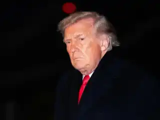 ވެނެޒުއޭލާ އިން އަތުލައިގަތް ތެޔޮ ޓޭންކަރު ތަކުން އެމެރިކާ އިން ތެޔޮ ނަގައިފި ކަމަށް ޓްރަމްޕް ވިދާޅުވެއްޖެ