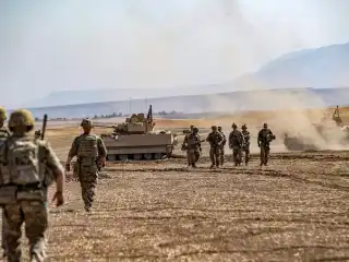 އެމެރިކާ ސިފައިންނާއި ސީރިއާ ސިފައިން ގުޅިގެން ހިންގާ ތަމްރީން ތަކެއްގެ ތެރެއިން