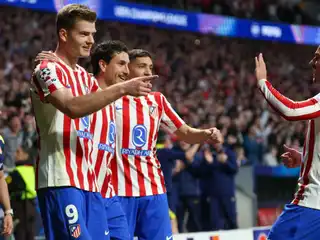 މެޗުގައި ލަނޑު ޖެހުމަށް ފަހު އެތުލެޓިކޯގެ ކުޅުންތެރިން އުފާ ފާާޅު ކުރަނީ