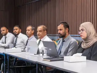 ލޯކަލް ގަވަރމަންޓް އޮތޯރިޓީގެ އިސްވެރިން - ޚަރަދުގެ ކަންތަކުގައި ދެފަހަރު ދެގޮތައް ކައުންސިލުތަކަށް އެންގުންތައް ވަނީ ފޮނުވާފައި