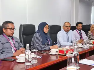 "އީފާސް" މެދުވެރިކޮށް  ހުށަހަޅަން ޖެހޭ  ފޯމާއި އެހެނިހެން ޚިދުމަތްތަކާ ގުޅޭގޮތުން، ނޭޝަނަލް ސެންޓަރ ފޯ އިންފޮމޭޝަން ޓެކްނޮލޮޖީއާއެކު އިލެކްޝަންސް ކޮމިޝަނުން ބައްދަލު ކުރަނީ 