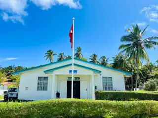 ބ. ދޮންފަނު ސިއްހީ މަރުކަޒު: ލެބޯޓަރީގެ ހިދުމަތް ދޭނެ އިންތިޒާމެއް ނެތި، ދޮންފަނުު ސިއްހީ މަރުކަޒަށް އިންތިހާބާ ދިމާކޮށް ލެބޯޓަރީ ޓެކްނީޝަނެއް ނެގިކަން ވަނީ ހާމަ ވެފަ. 