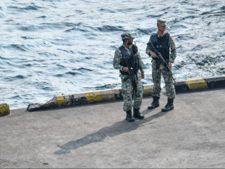 ސިފައިންގެ ބަޔަކު ފޯރިމަރަނީ