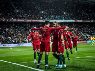 ޕޯޗުގަލް އަދި އިންގްލޭންޑް ބައްދަލުކުރި މެޗުގެ ތެރެއިން