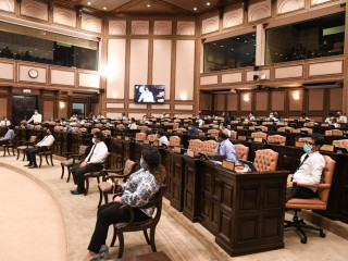 ރައްޔިތުންގެ މަޖިލީހުގެ ޖަލްސާގެ ތެރެއިން