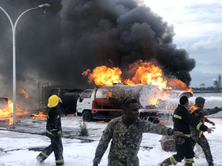 ލޯންޗާއި ބައުޒަރުގައި ރޯވި އަލިފާން ނިއްވުމަށް ސިފައިން ހަރަކާތްތެރި ވަނީ