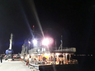 ޗިލީގެ ނޭވީ ބޯޓެއް