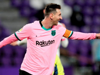 ޕެލޭގެ ރިކޯޑު މެސީ މުގުރާލި މެޗުން ބާސާއަށް ފަސޭހަ މޮޅެއް