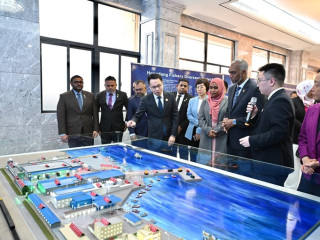 The President and First Lady visit Hongdong Fishery Co., Ltd.